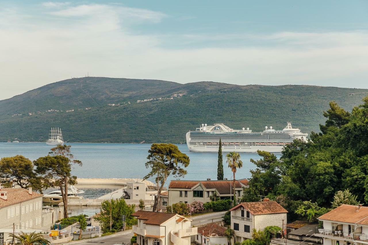 Centar Novi Hotel Herceg Novi Exterior photo